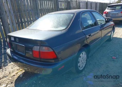 1997 Honda Accord Lx z USA, uszkodzony, nr VIN JHMCD5639VC015505